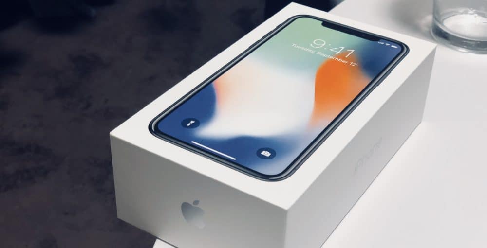 iPhone X