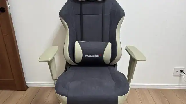 AKRacing Faura ダークネイビー正面全体像 アースカラーの落ち着いたデザイン